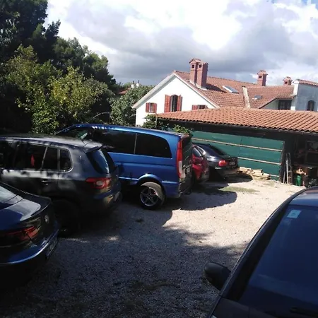 Apartamento Centrum - *