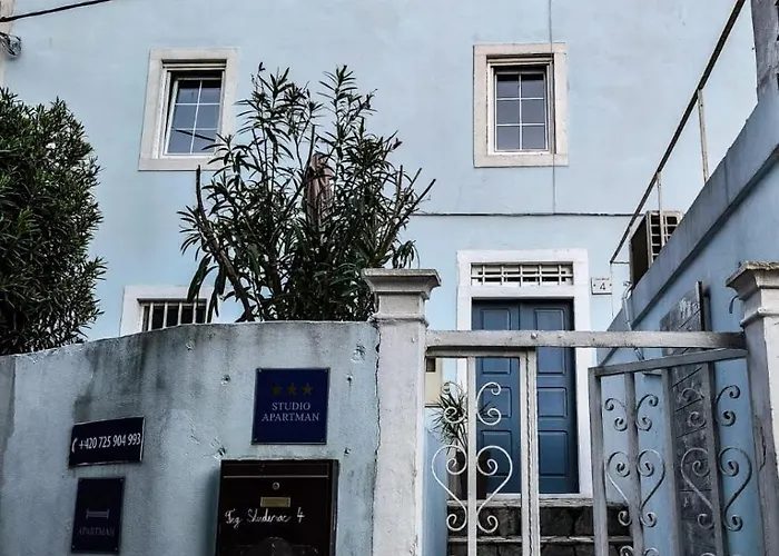 Centrum - * נזרין